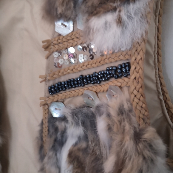 Sleeveless jacket (like new) - Picture 4 of 7